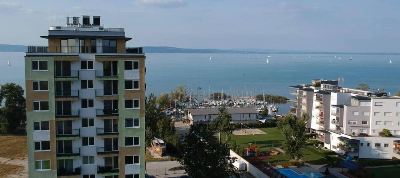 Апартаменты Nett Apartman Шиофок Экстерьер фото
